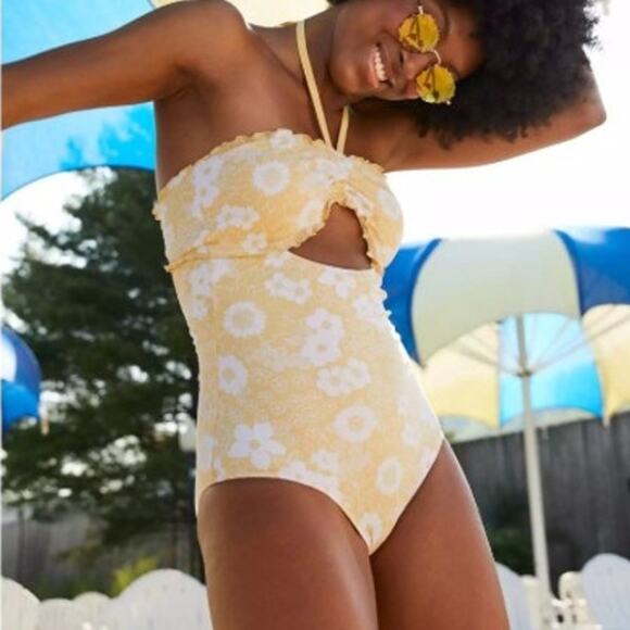 Aerie Yellow Flower Floral Halter Cut Out One Piece Full Coverage Swimsuit XL - Picture 1 of 6